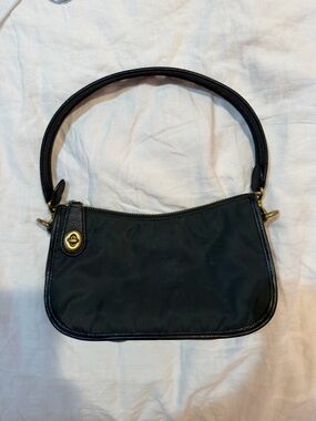 Coach swinger Shoulder Bag with Gold-Tone Hardware (nylon)